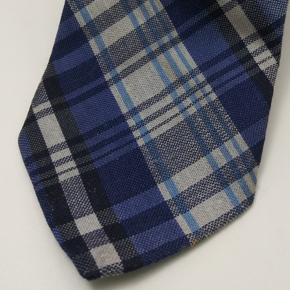 Facconable Tie